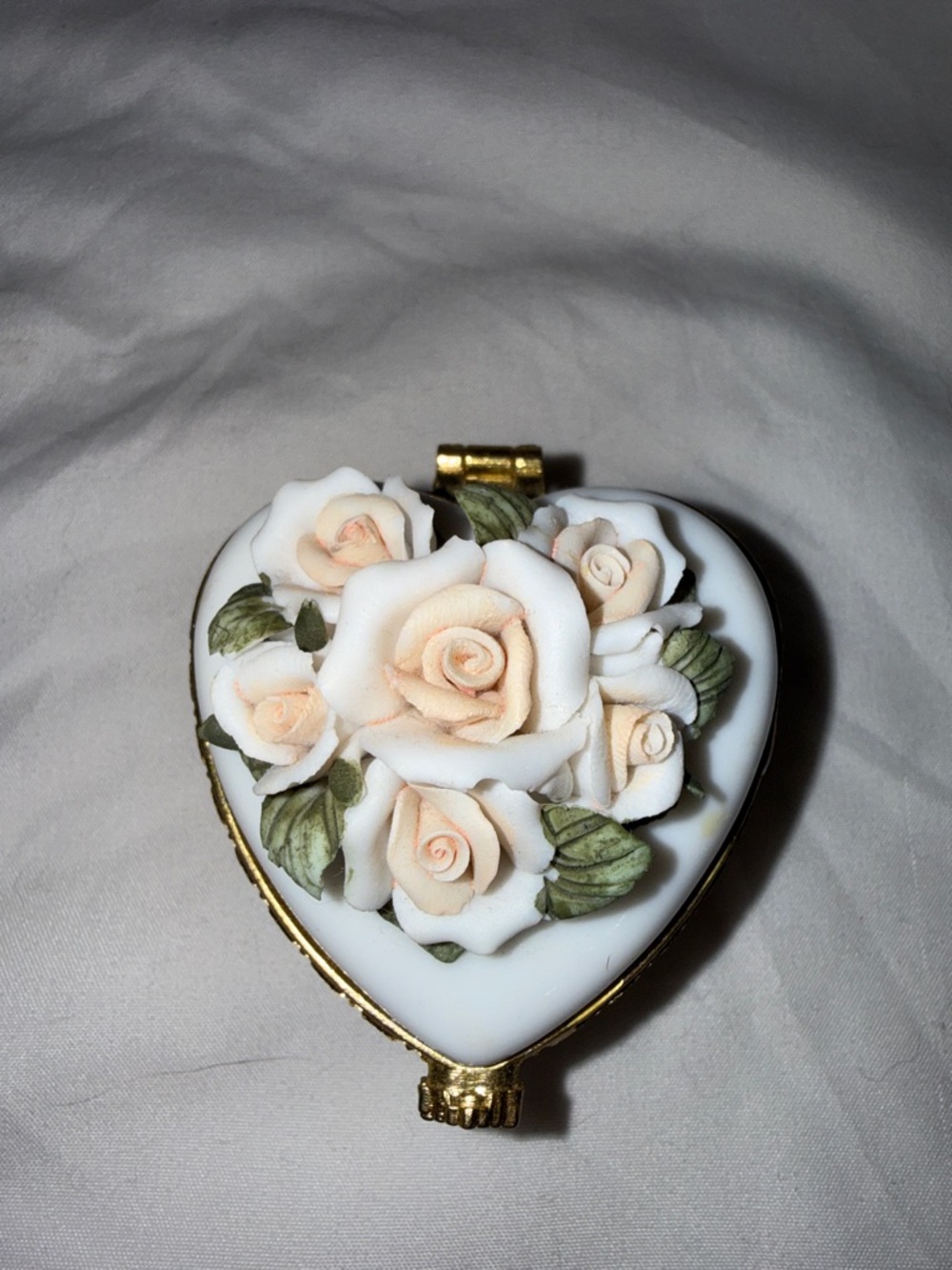 Vintage Heart-Shaped Porcelain Trinket Box with Cream Rose Bouquet